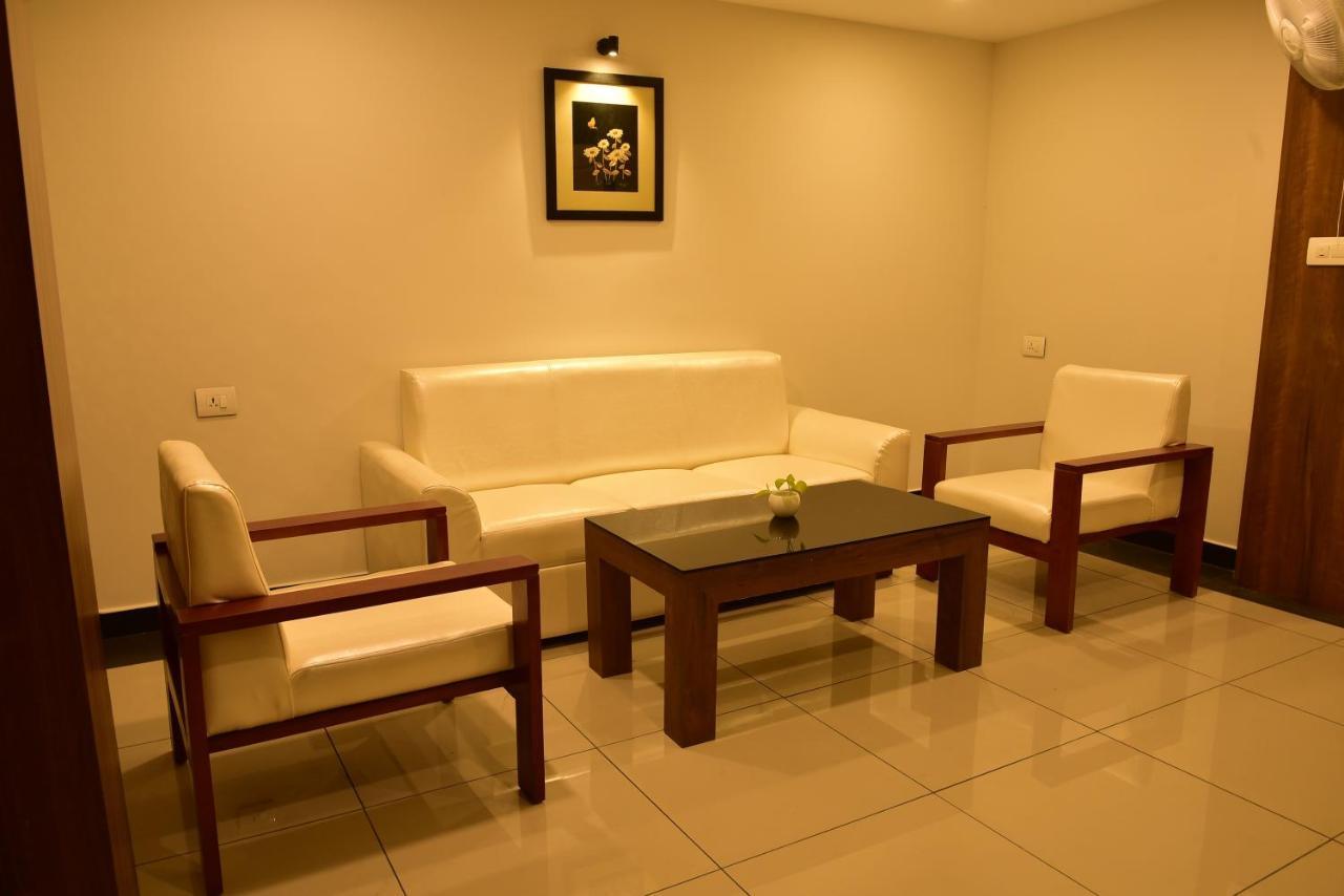 White Suite Hotel Kozsíkóde Kültér fotó