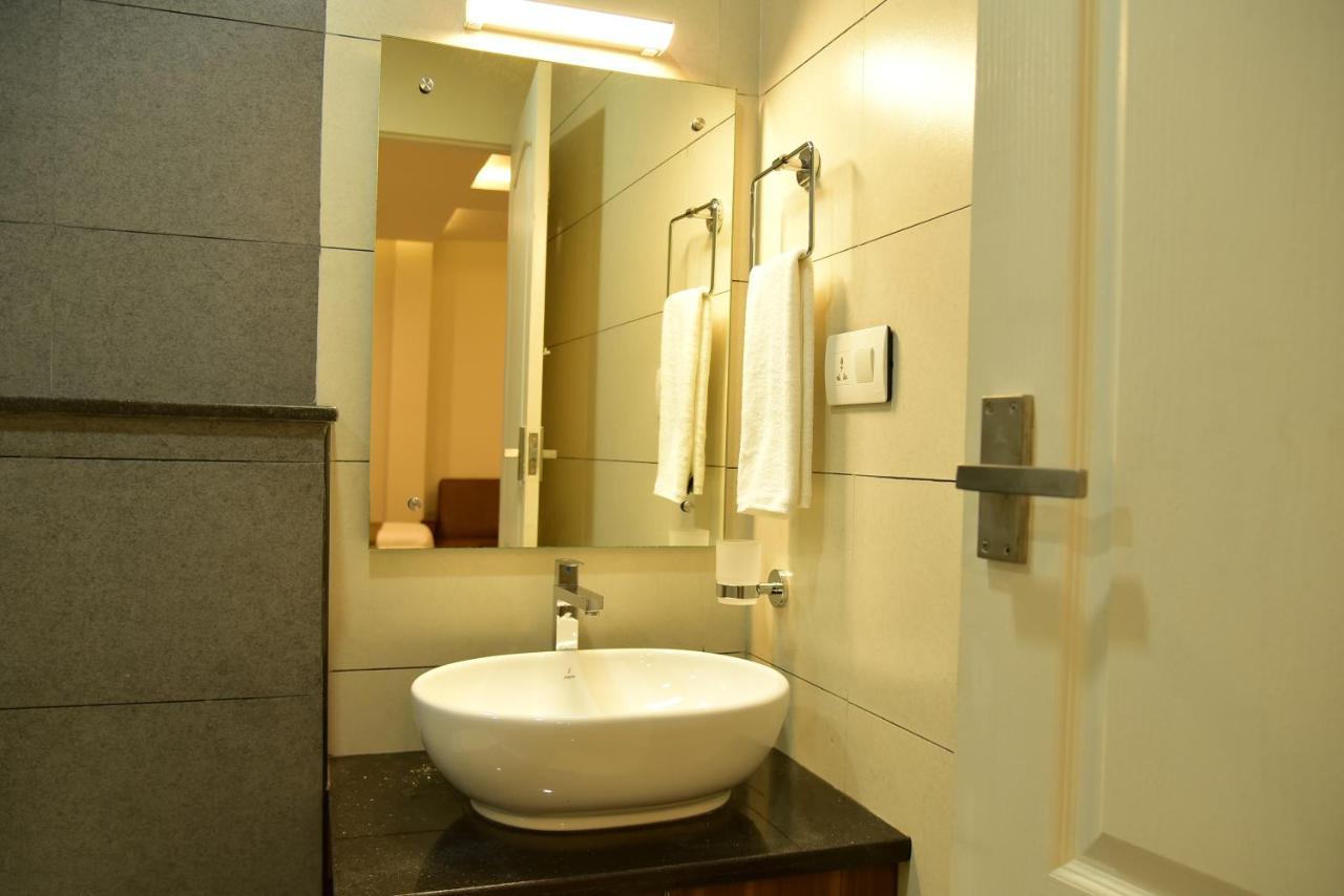 White Suite Hotel Kozsíkóde Kültér fotó