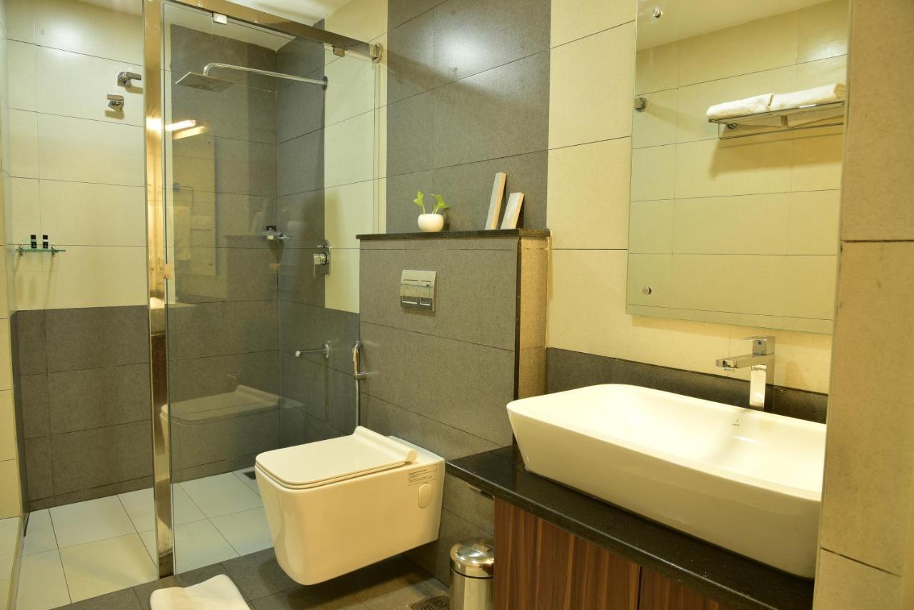 White Suite Hotel Kozsíkóde Kültér fotó