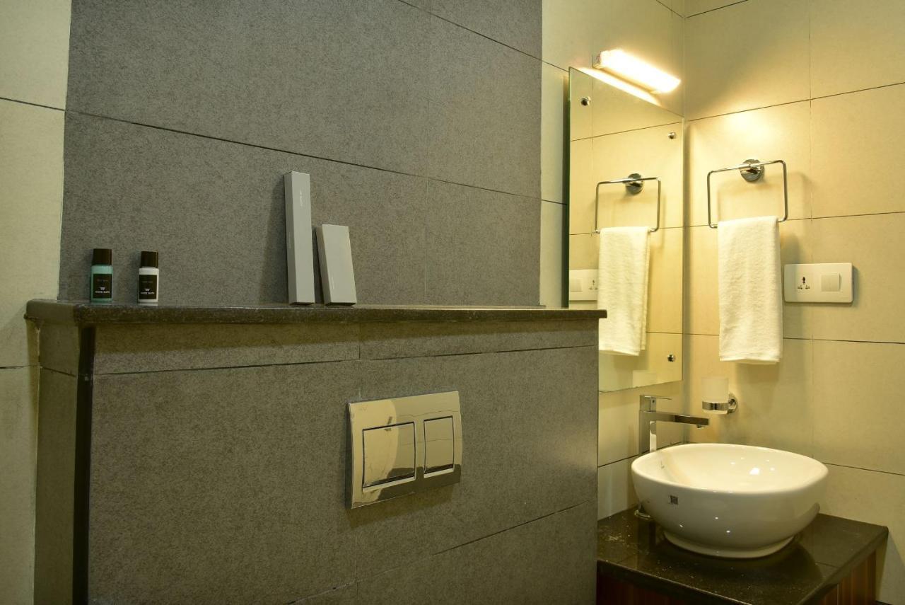 White Suite Hotel Kozsíkóde Kültér fotó